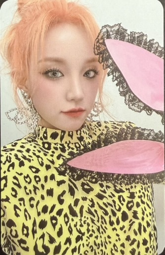 IDLE Photocard